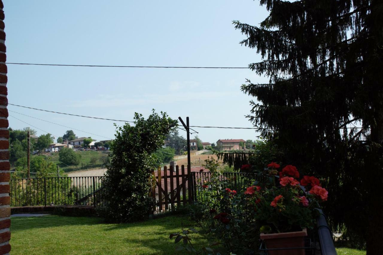 Casa Dei Ciliegi Castell'Alfero Villa Exterior photo