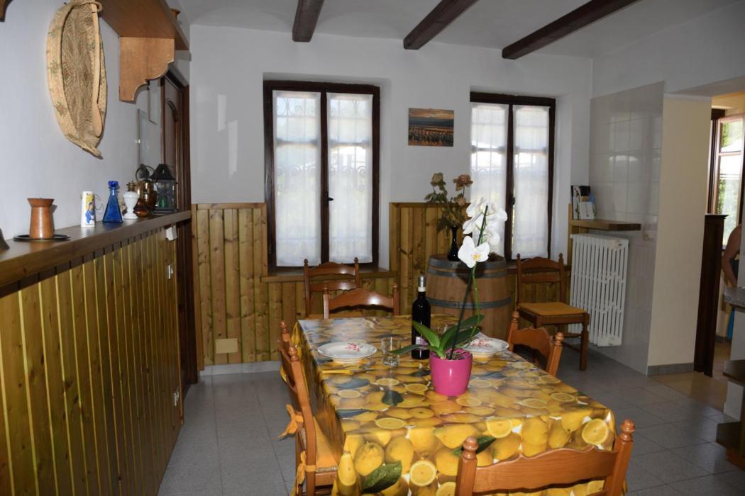 Casa Dei Ciliegi Castell'Alfero Villa Exterior photo